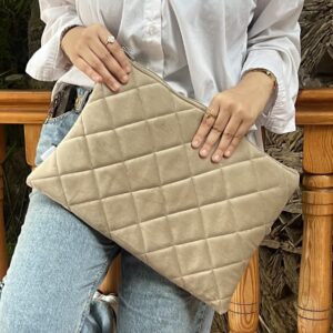 Velvet Cream Pochette
