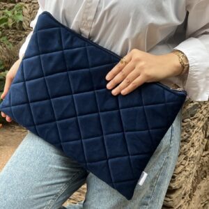 Midnight Blue Pochette