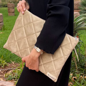 Velvet Cream Pochette
